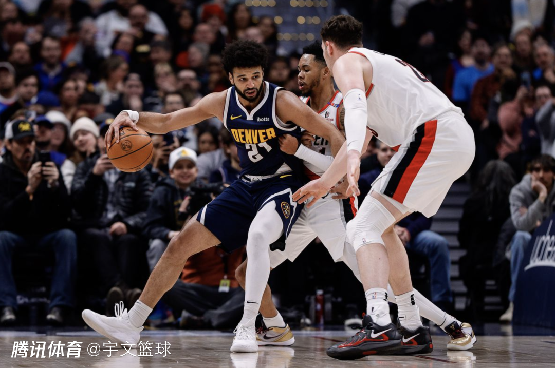 开云体育-刷新纪录首场状态出色，巴黎圣日耳曼观众沸腾！，穆雷重返赛场热度持续攀升的简单介绍