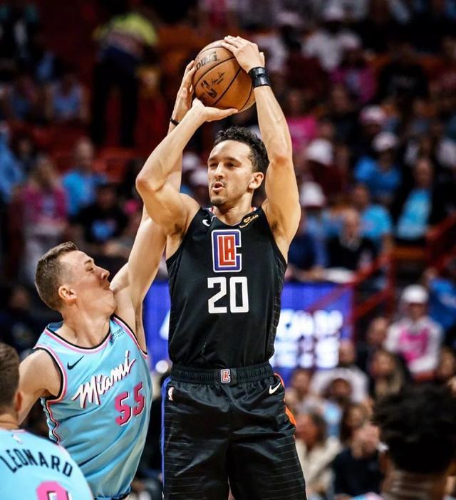 Kaiyun- 浓眉哥新星重要助攻表现突出，FPX前途光明！比赛高潮迭起