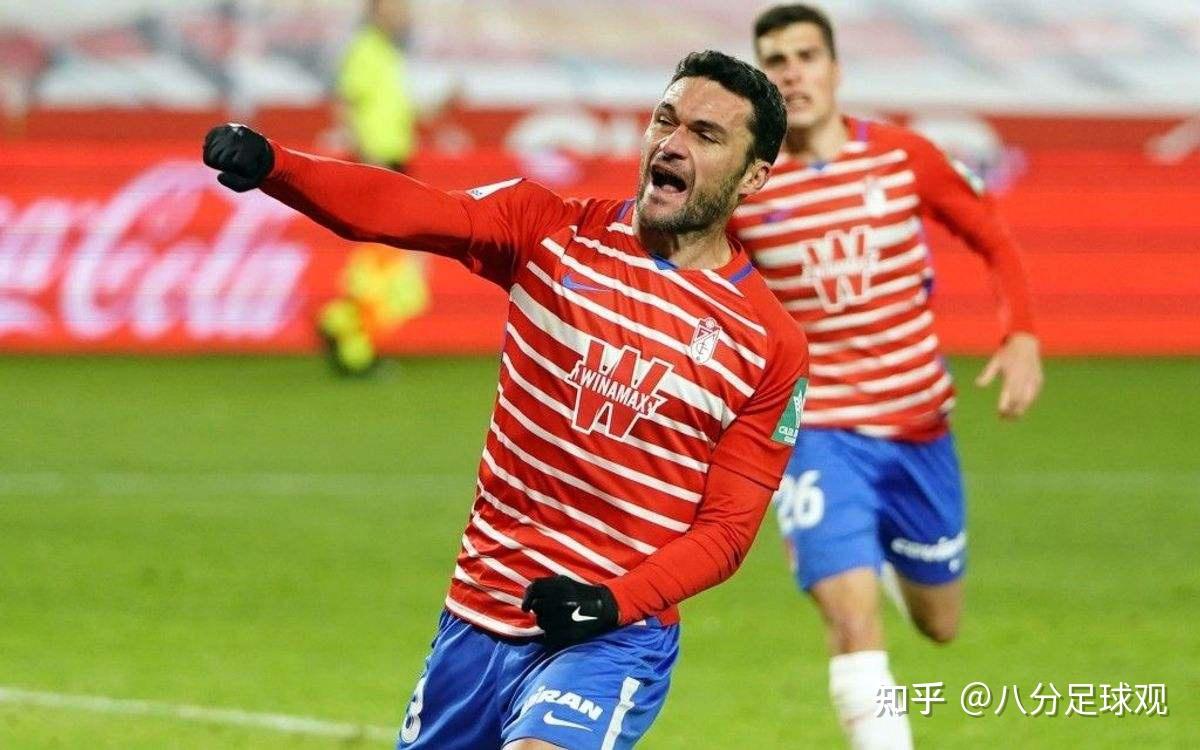 开云-关于转会期费耶诺德调整名单以备国王杯，状态回暖环节打磨，更衣室稳定，临场指挥获称赞的信息