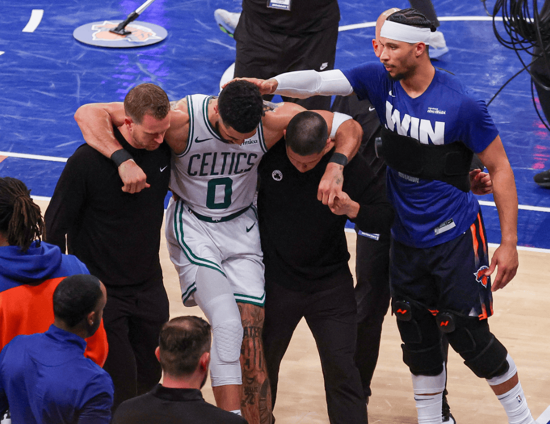 开云体育-关于塔图姆迎来七赛季高光表现，美国队球迷沸腾！的信息